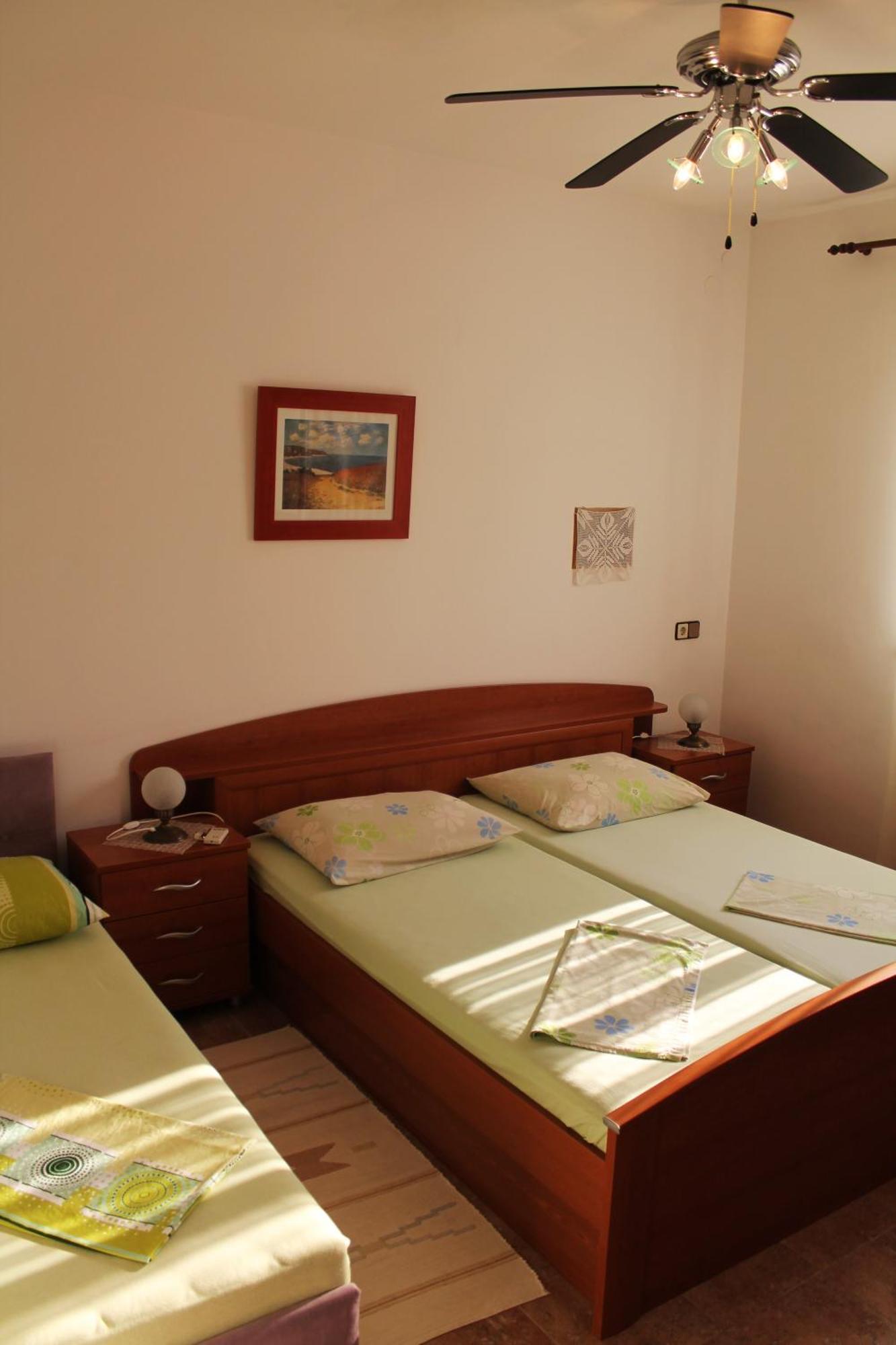 Apartments And Rooms Villa Mir Затон Экстерьер фото