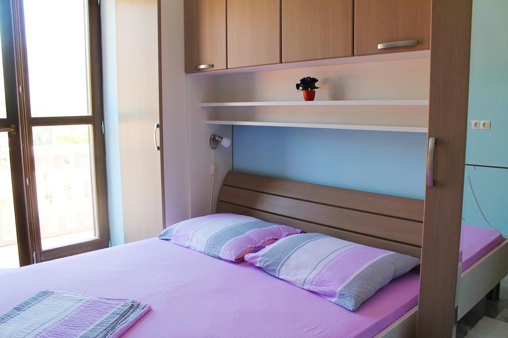 Apartments And Rooms Villa Mir Затон Экстерьер фото