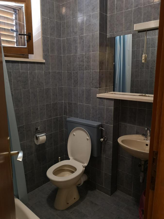 Apartments And Rooms Villa Mir Затон Экстерьер фото