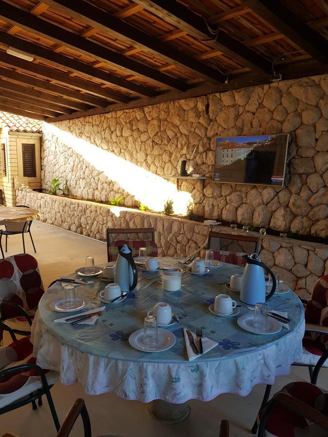 Apartments And Rooms Villa Mir Затон Экстерьер фото